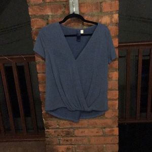 Francesca’s blue top